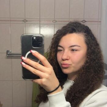 Babysitter in Grandson: Emma