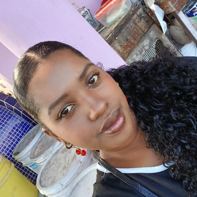 Babysitter in Nueva Gorgona: Chariel