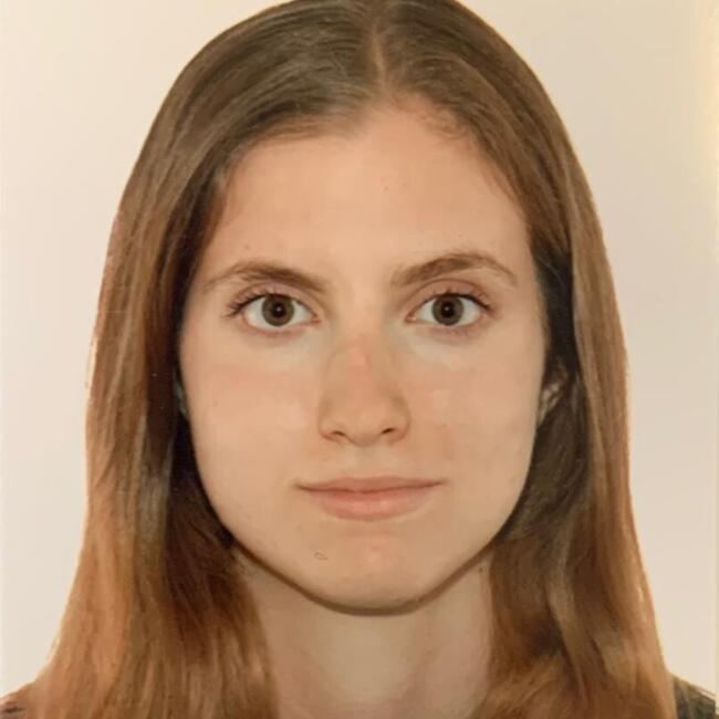 Babysitter in Ponte San Nicolò: Laura Maria