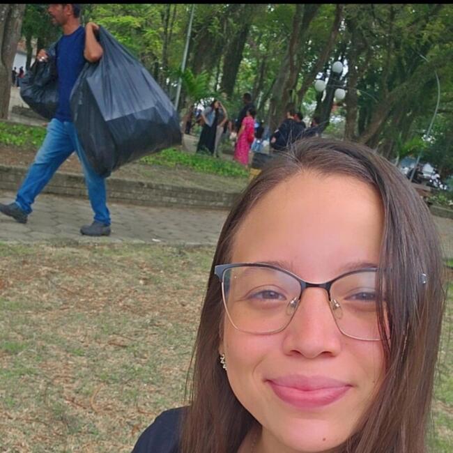 Babá em Santos Dumont: Kaylaine