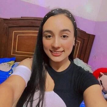 Baby-sitter in Caracas: Linda camelia