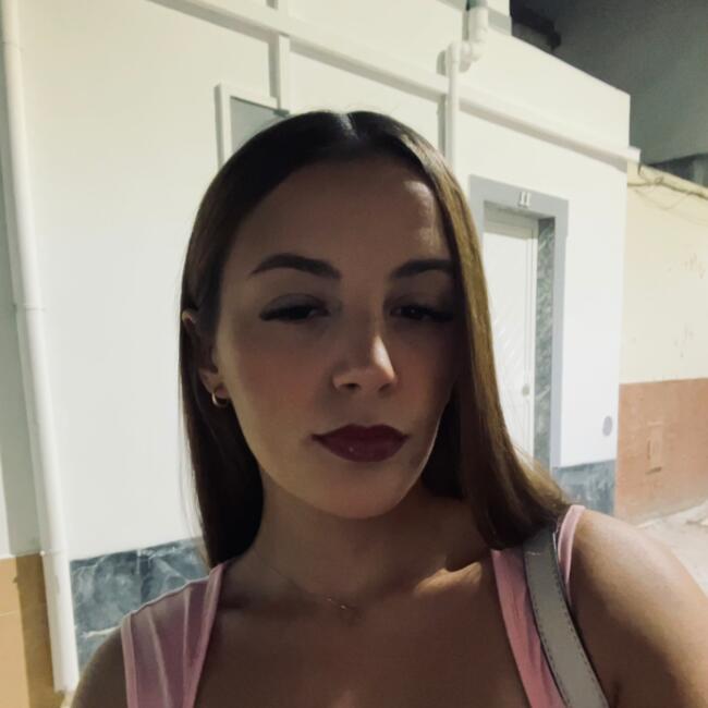 Babysitter em Olhão: Núria