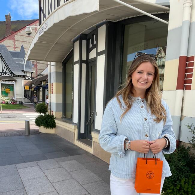 Babysitter in Le Mans: Marie