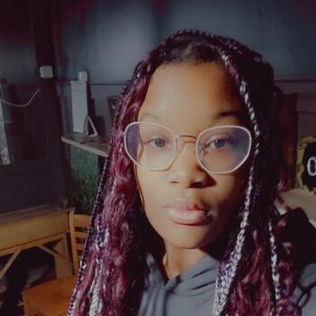 Babysitter in Péruwelz: Hanais