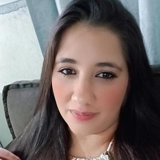 Babá em Paranavaí: Luana