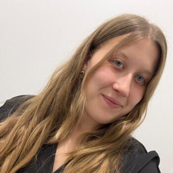 Babysitter in Ferrière-la-Grande: Coline