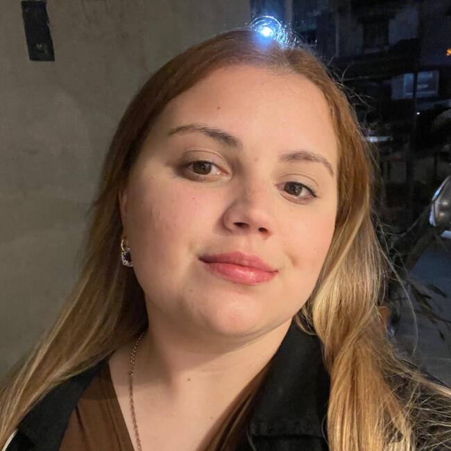 Babysitter in Buenos Aires: Agustina