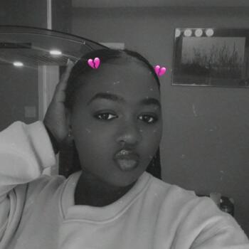 Babysitter in Gatineau: Erika