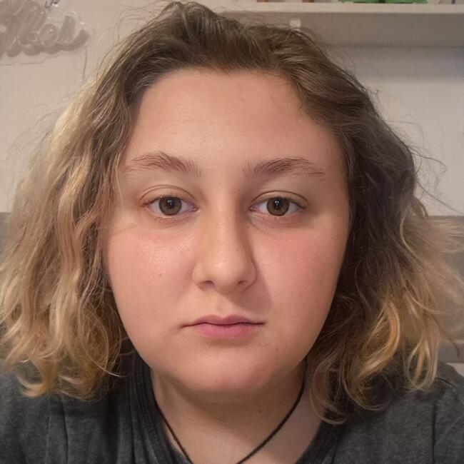 Babysitter in Antony: Manon