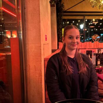 Babysitter in Paris: Marie