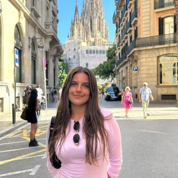 Babysitter in Barcelona: Tamara