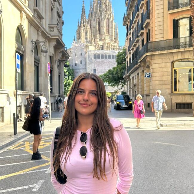 Babysitter in Barcelona: Tamara