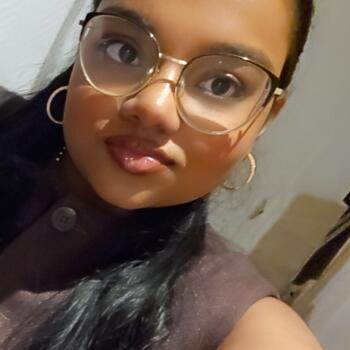 Oppas in Den Haag: Shanïa