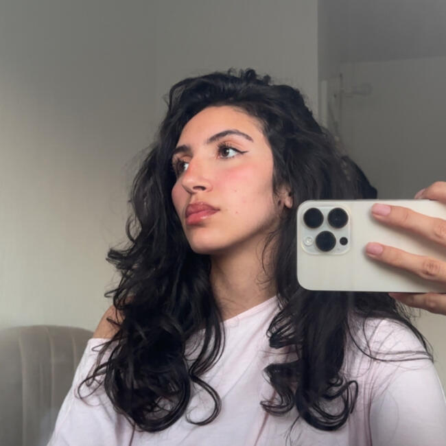 Babysitter in Bezons: Amel 