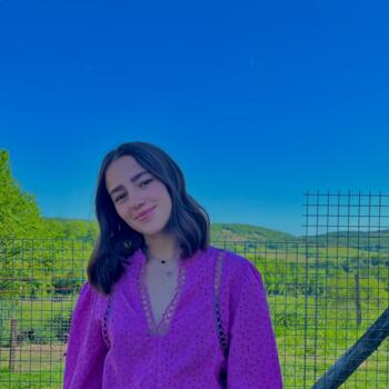 Babysitter in Toulouse: Louise