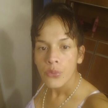 Babysitter in Longaví: Analia