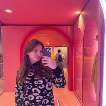 Babysitter in Soignies: Alicia