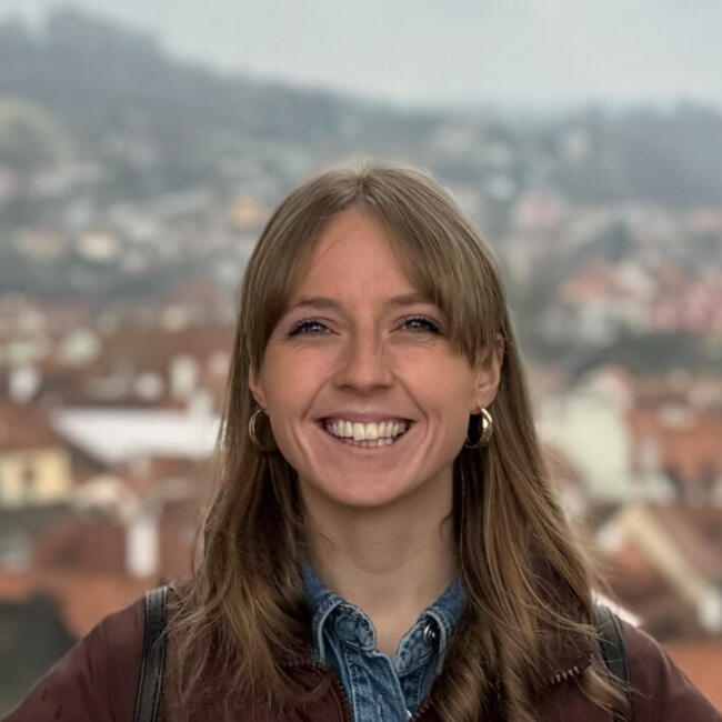 Babysitter in Tübingen: Clare