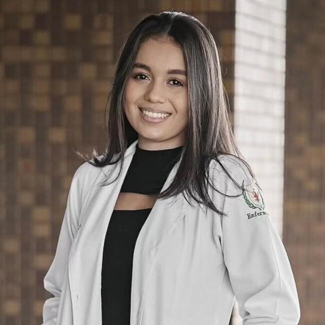 Babysitter in Ribeirão Preto: Emilly