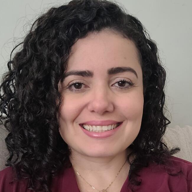 Babysitting job in São José dos Campos: Juliane