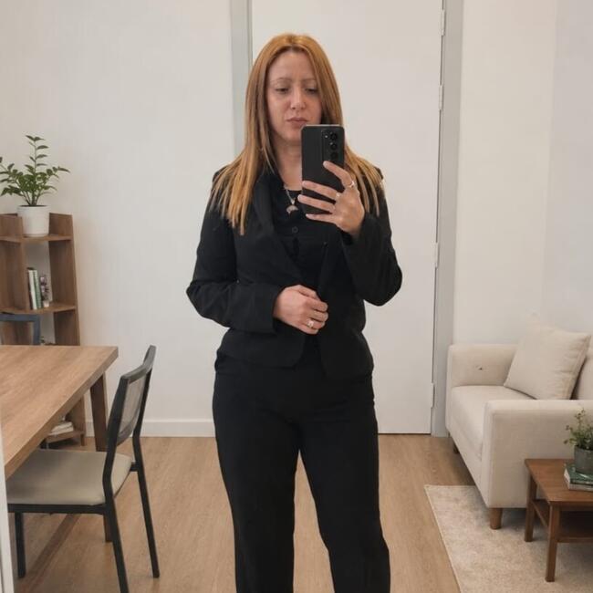 Babysitter in Montevideo: Sinthia