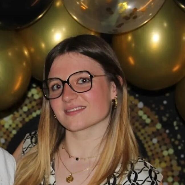 Babysitter in Reims: Camille