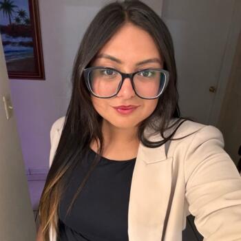 Babysitter in North Miami Beach: Nathalie