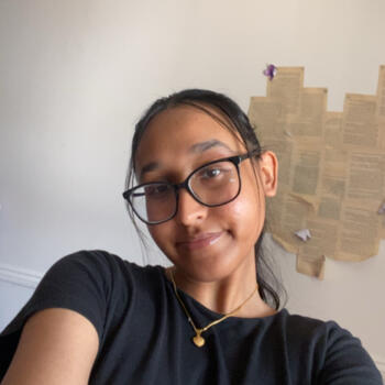 Babysitter in London: Amira