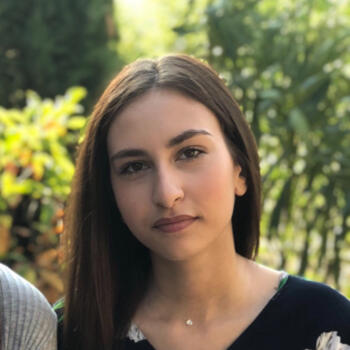 Babysitter in Francheville: Jade