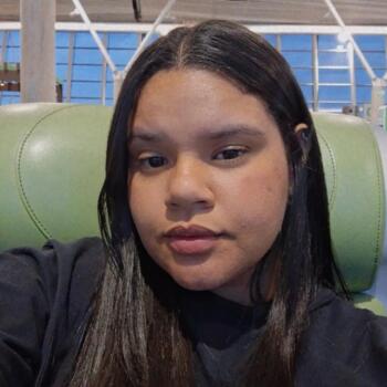 Babysitter in Brusque: Larissa