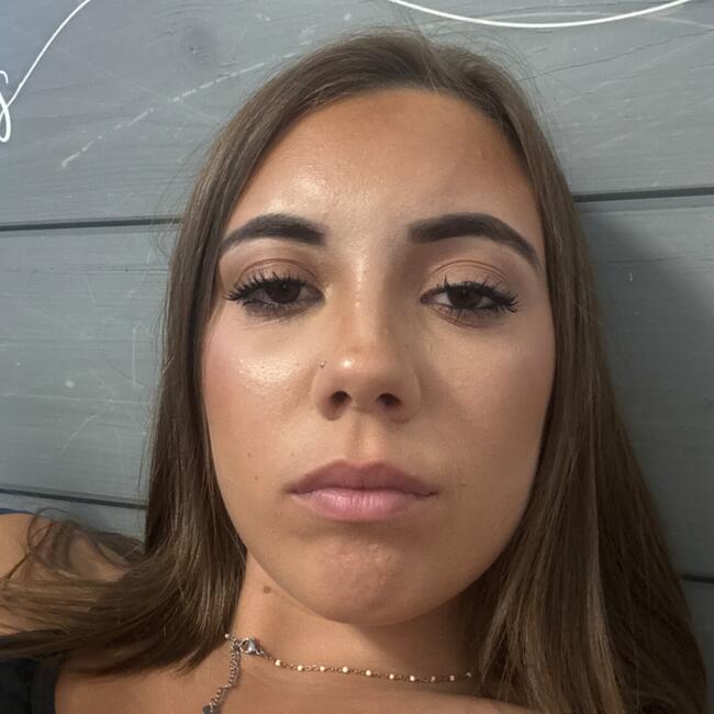Babysitter in La Ciotat: Emma