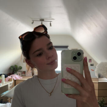 Babysitter Sint-Gillis-Waas: Lana