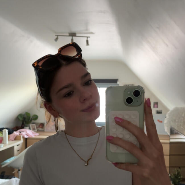Babysitter in Sint-Gillis-Waas: Lana