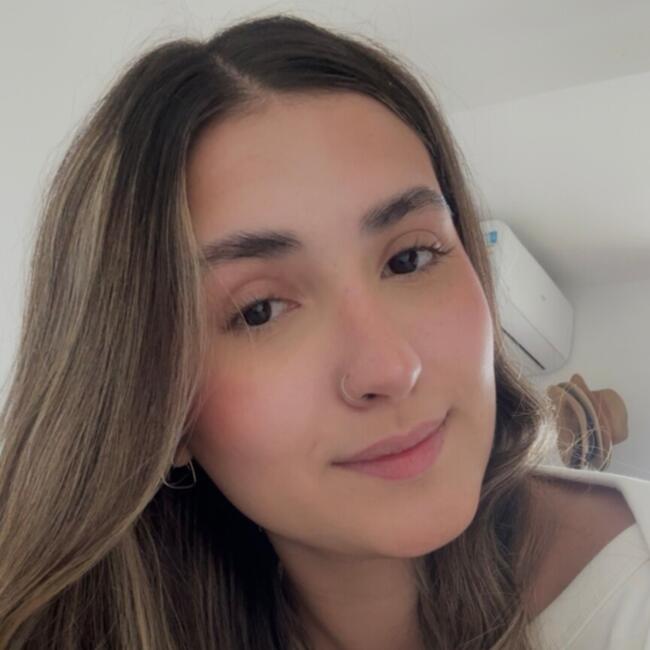 Babysitter in Vila Velha: Anna Elisa