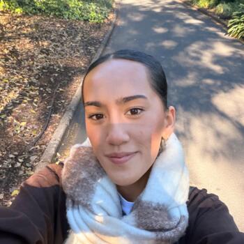 Babysitter Auckland: Pia