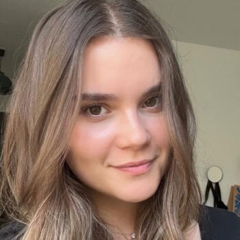 Babysitter in Toulouse: Juliana