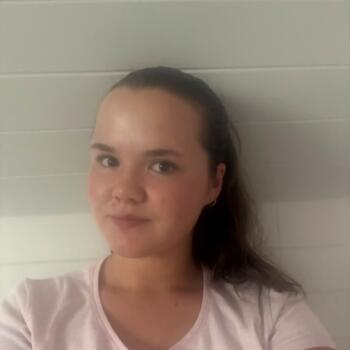 Babysitter Oostkamp: Yannina