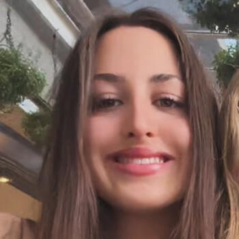 Babysitter in Auckland: Emilia