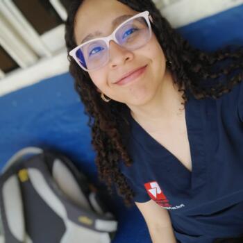 Babysitter in Santiago de Cali: Angie Mora
