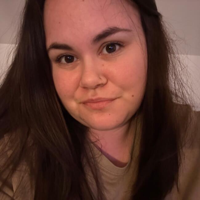 Babysitter in Lannilis: Chloé