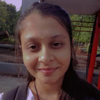 अहमदाबाद में बेबीसिटर: Astha