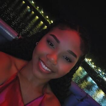 Babysitter in Panama City: Elizabeth