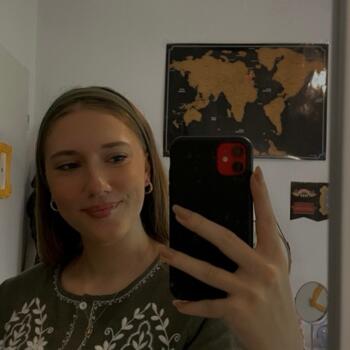 Babysitter in Tourcoing: Amandine