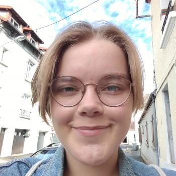 Baby-sitter in Châteauroux: Annaëlle