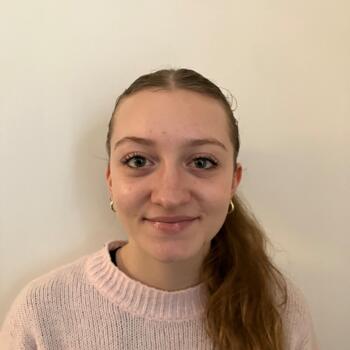 Babysitter in Saint-Étienne: Maelys