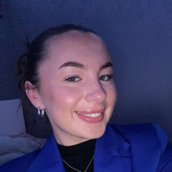 Babysitter in Ballyboden: Tanya