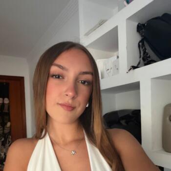 Canguro en Vélez-Málaga: Yasmina