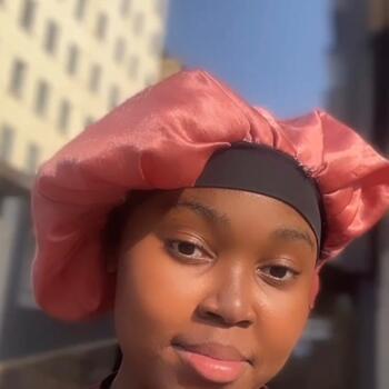 Babysitter in Durban: Sinqobile Sisanda