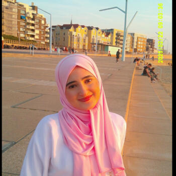 Babysitter in The Hague: Tasnim