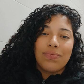 Babá em Balneário Camboriú: Camila